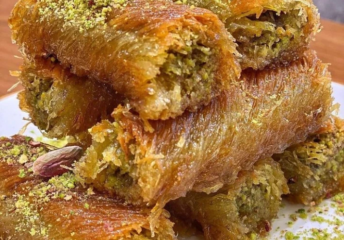 الطريقة التقليدية لعمل الكنافة بالكريمة في البيت