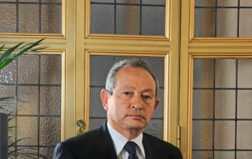 نجيب ساويرس: إمبراطور الأعمال الذي طوع التحديات ليصنع المجد