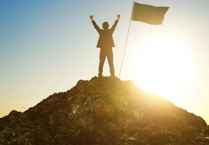 🔥 كيف تغيّر حياتك في 30 يوم فقط؟ دليل عملي لبناء عادات ناجحة وتحقيق أهدافك