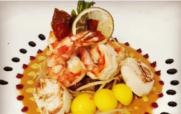 مكس سي فو مع صوص الزبدة والتوم