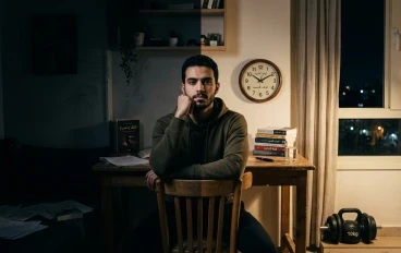 دليل متوازن للتعامل مع العادة السرية وفهمها بشكل صحي