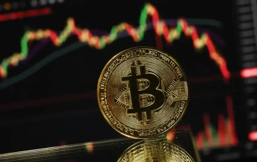 للمرة الأولى منذ مطلع العام الجاري... صناديق المؤشرات ترفع العملة الرقمية الأكبر "بيتكوين" عند المستوى 80 ألف دولار