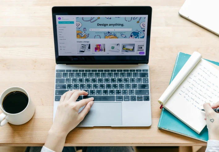 The Best Freelance Websites for Beginners: A Comparison Between Fiverr and Upwork