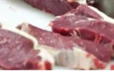 "حياة كريمة" تعزز التكافل الاجتماعي بتوزيع لحوم الأضاحي قبل عيد الأضحى