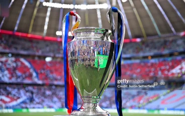 اللاعبين المتوجين ببطولة دوري أبطال أوروبا مع أندية مختلفة منذ بدء البطولة