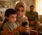 صورة مقال 📱 هل كثرة الهاتف تغيّر شخصية الطفل؟ وما الذي قد لا ننتبه إليه؟