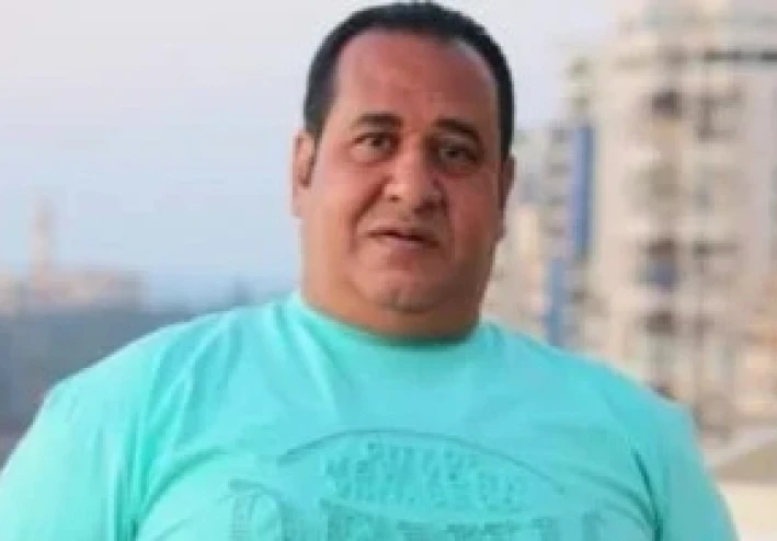 "المعلم" في القفص — حبس صبري نخنوخ يُشعل السوشيال ميديا من التجمع إلى الترند