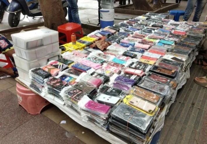 مشروع برأس مال أقل من 2000 جنيه: تجارة إكسسوارات الموبايل من الصفر حتى أول ربح