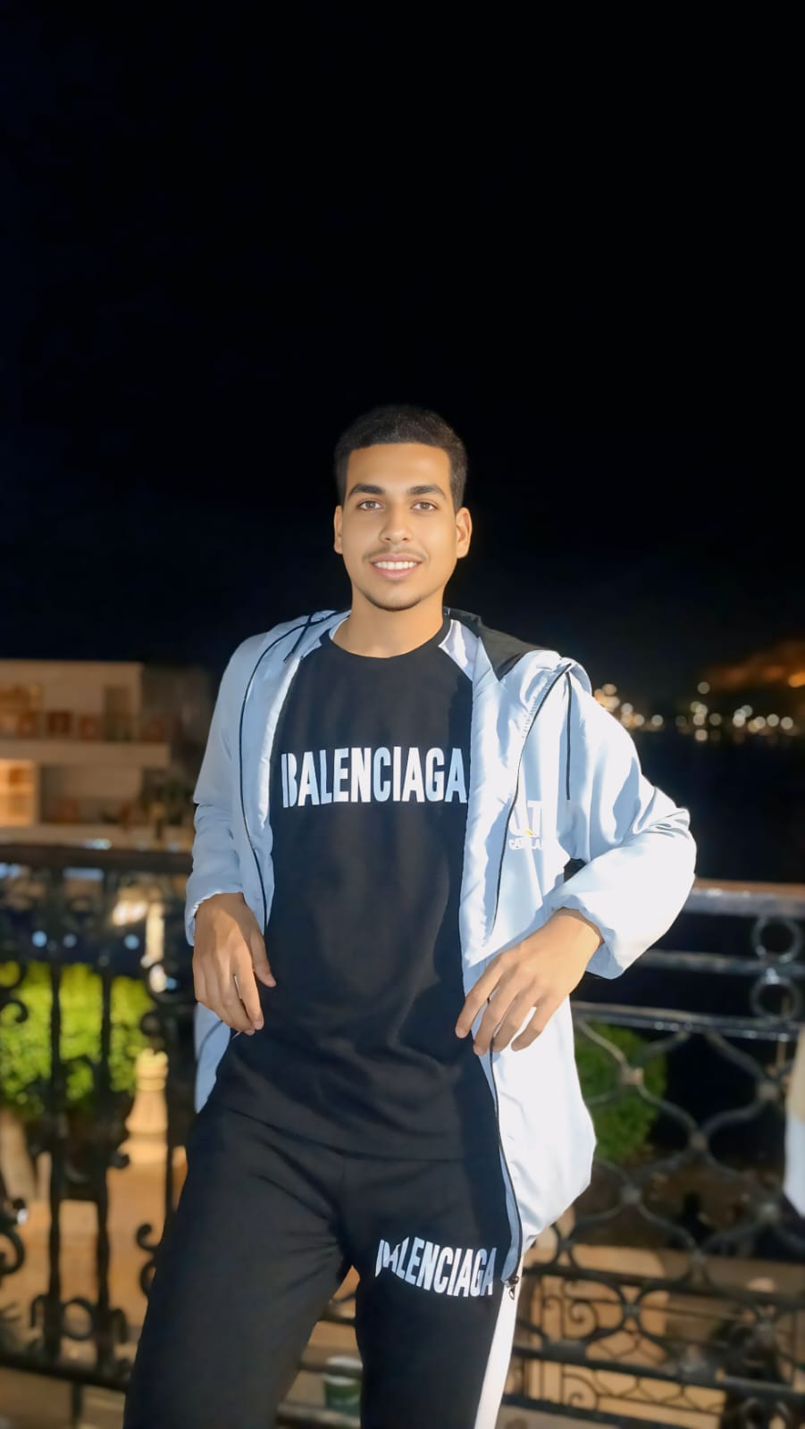 محمد ابو علاء الصورة الشخصية