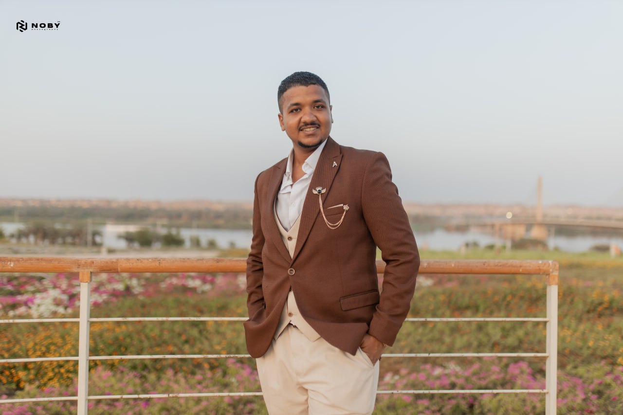 AHMED ALALMANY プロフィールの写真。